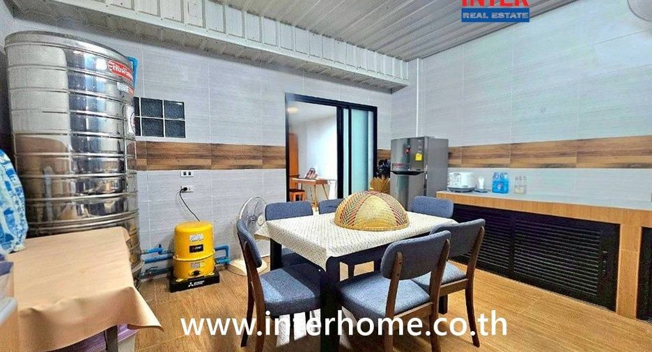 For sale 4 bedrooms townhouse in Bueng Kum, Bangkok