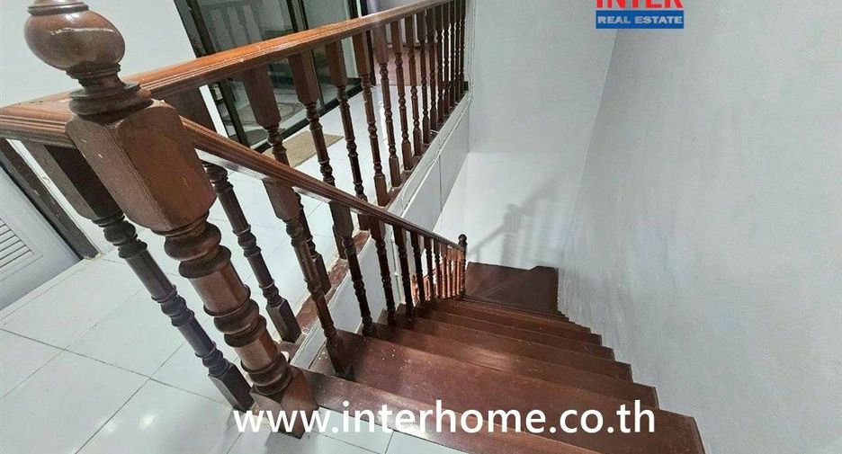 For sale 4 bedrooms townhouse in Bueng Kum, Bangkok