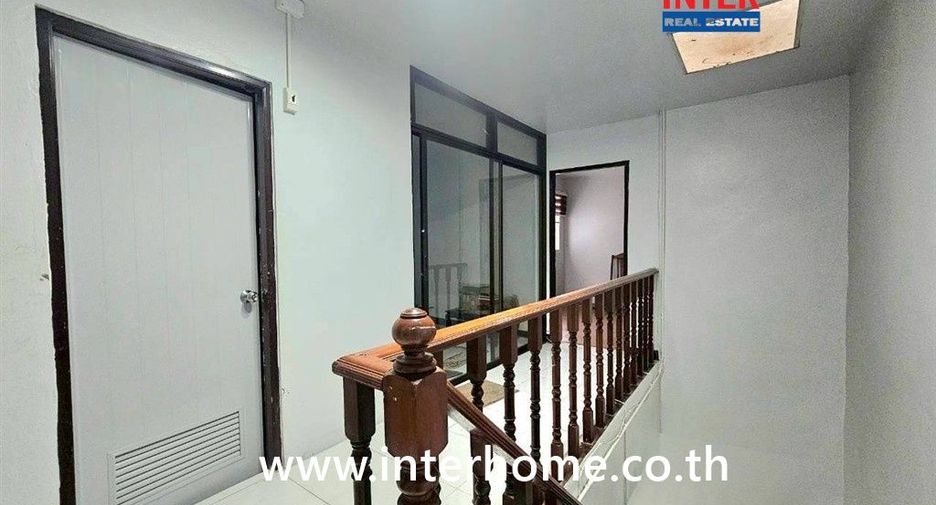 For sale 4 bedrooms townhouse in Bueng Kum, Bangkok