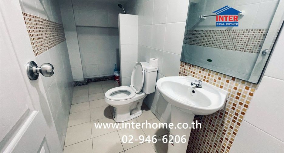 For sale 2 bedrooms townhouse in Lam Luk Ka, Pathum Thani