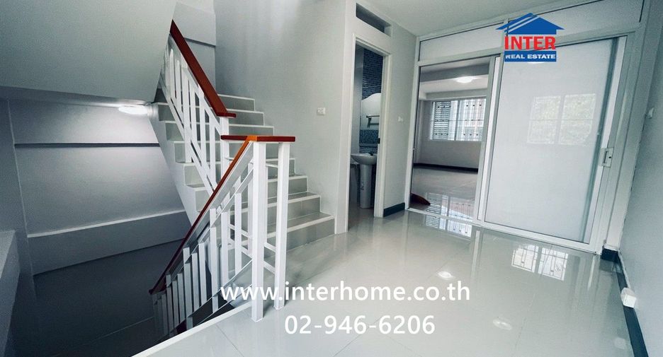 For sale 2 bedrooms townhouse in Lam Luk Ka, Pathum Thani