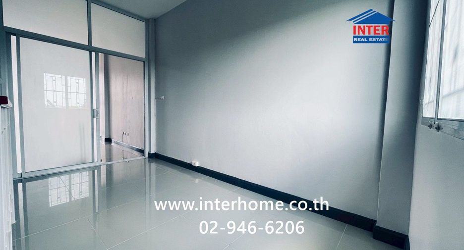 For sale 2 bedrooms townhouse in Lam Luk Ka, Pathum Thani