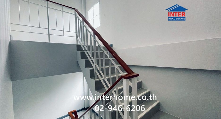 For sale 2 bedrooms townhouse in Lam Luk Ka, Pathum Thani