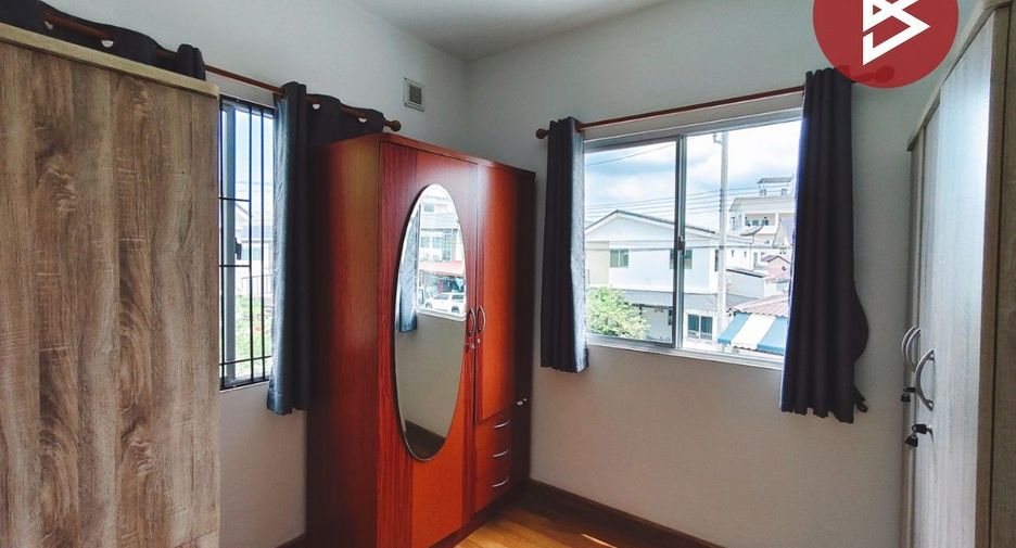 À vendre 3 chambres maison de ville à Mueang Samut Sakhon, Samut Sakhon