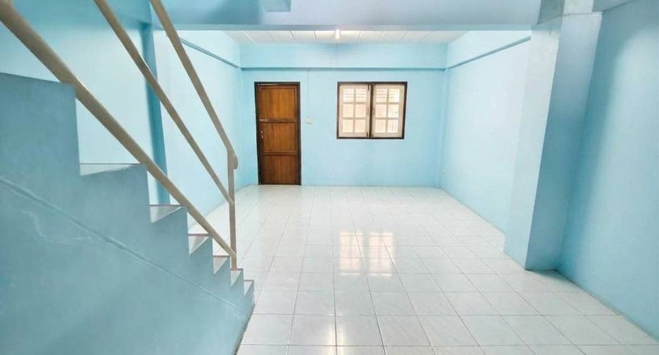 Gewerbefläche zum Kauf mit 3 Zimmer in Lat Yao, Nakhon Sawan