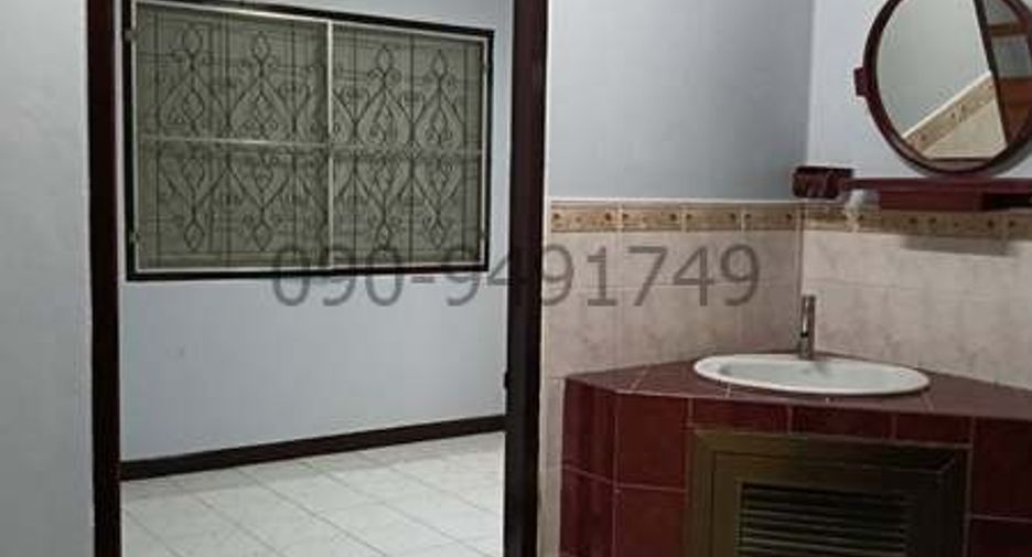À vendre 4 chambres maison à Bang Khae, Bangkok