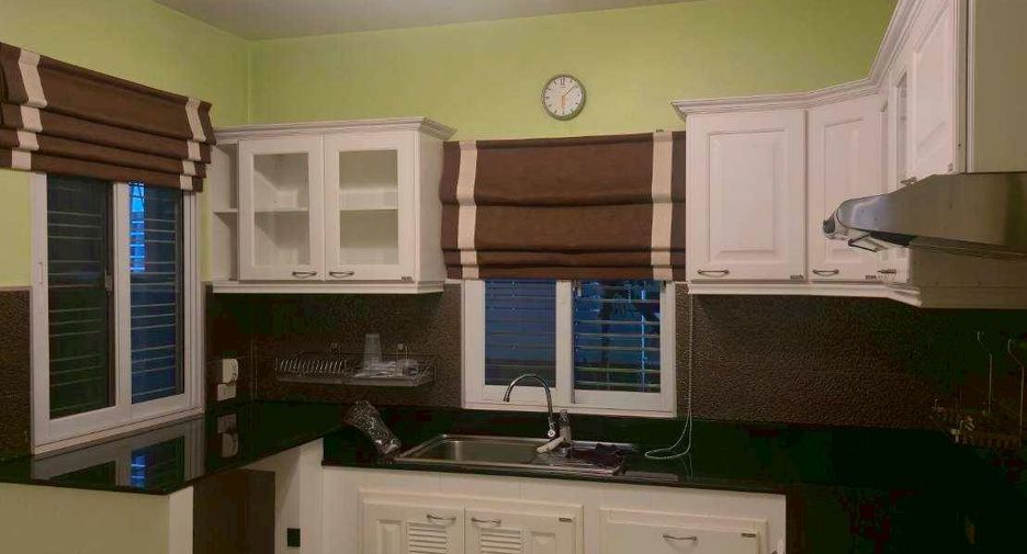For sale 3 bedrooms house in Bang Khae, Bangkok