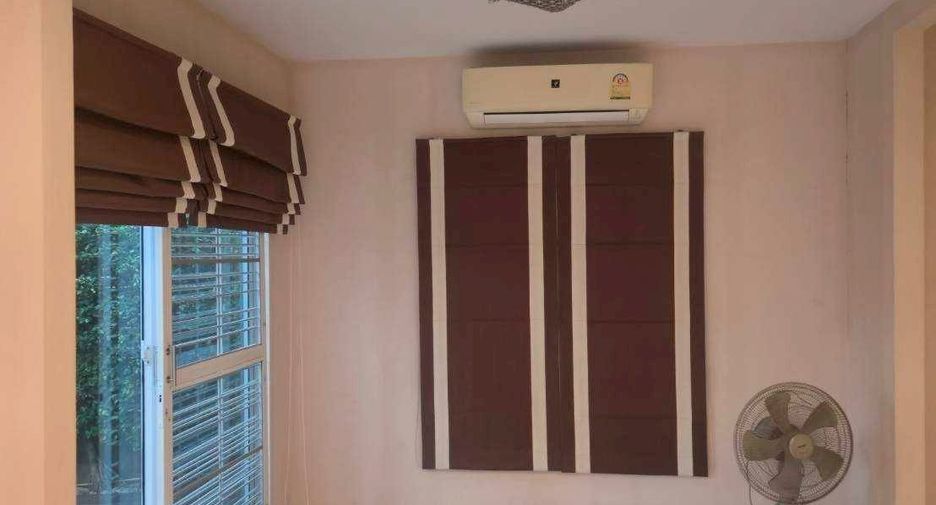 For sale 3 bedrooms house in Bang Khae, Bangkok