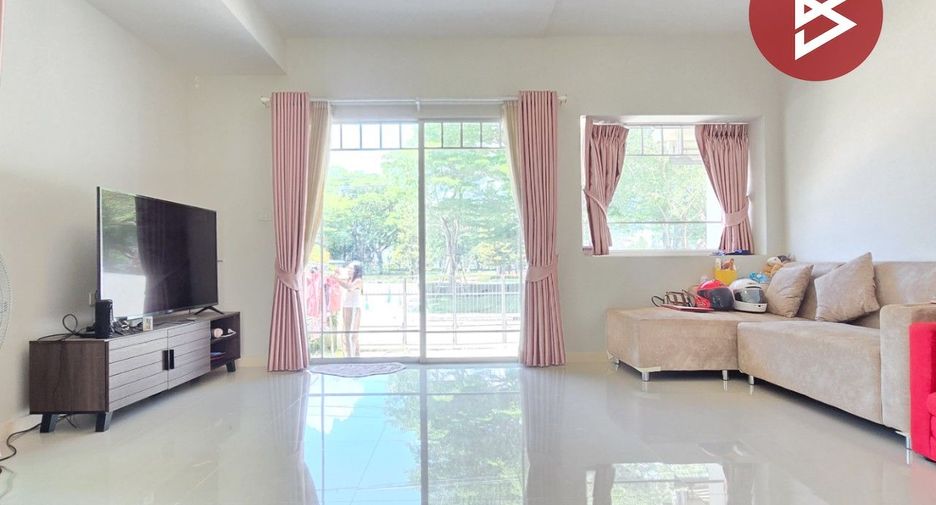 À vendre 2 chambres maison de ville à Bang Bo, Samut Prakan