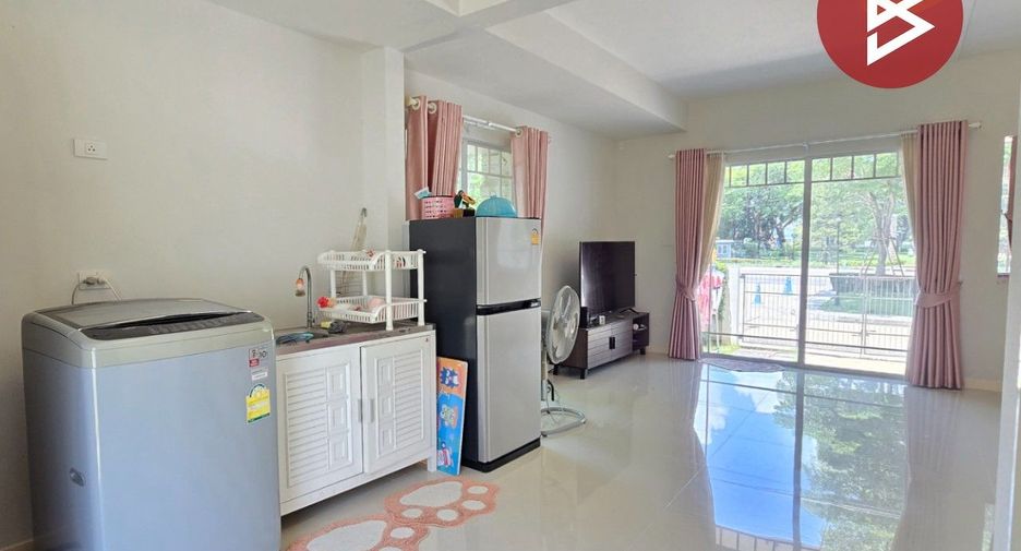 À vendre 2 chambres maison de ville à Bang Bo, Samut Prakan