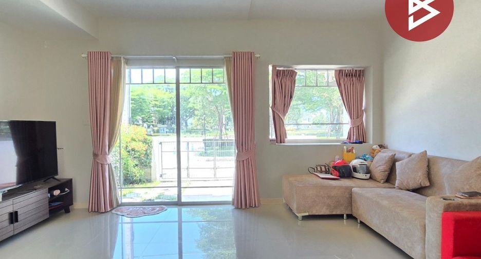 À vendre 2 chambres maison de ville à Bang Bo, Samut Prakan