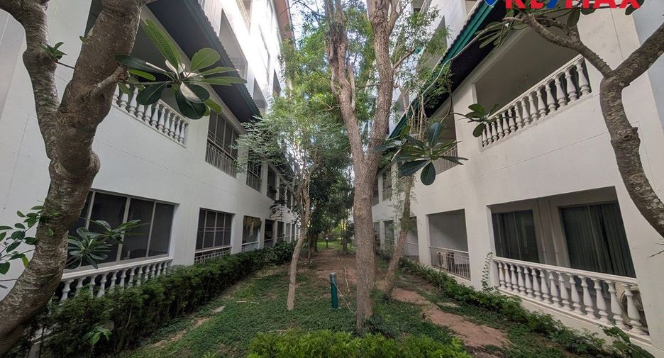 For sale 2 bedrooms condo in Jomtien, Pattaya