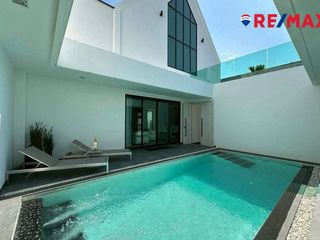 Haus zum Kauf mit 3 Zimmer in Bang Lamung, Chonburi