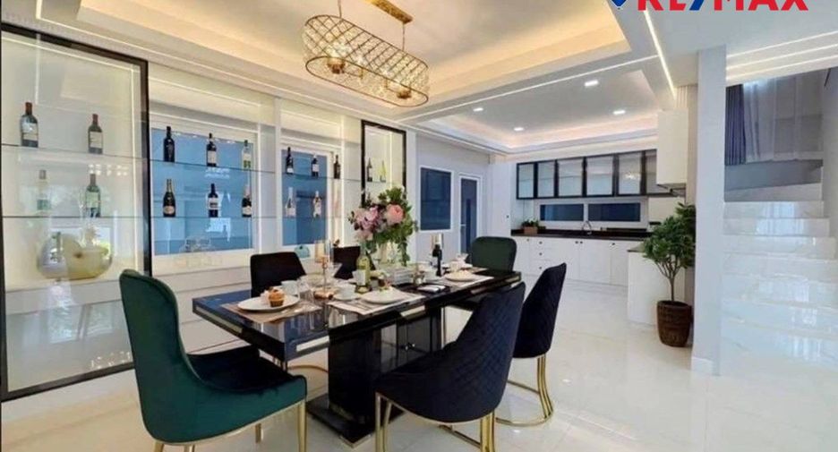 For sale 5 ベッドルーム house in East Pattaya, Pattaya
