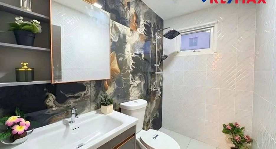 For sale 5 ベッドルーム house in East Pattaya, Pattaya