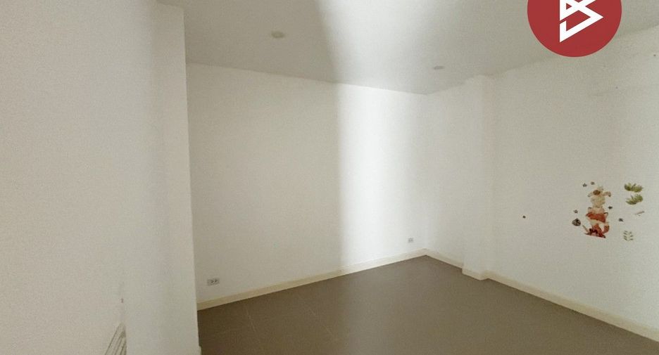 Casa en venta de 3 habitaciones en Khlong Sam Wa, Bangkok