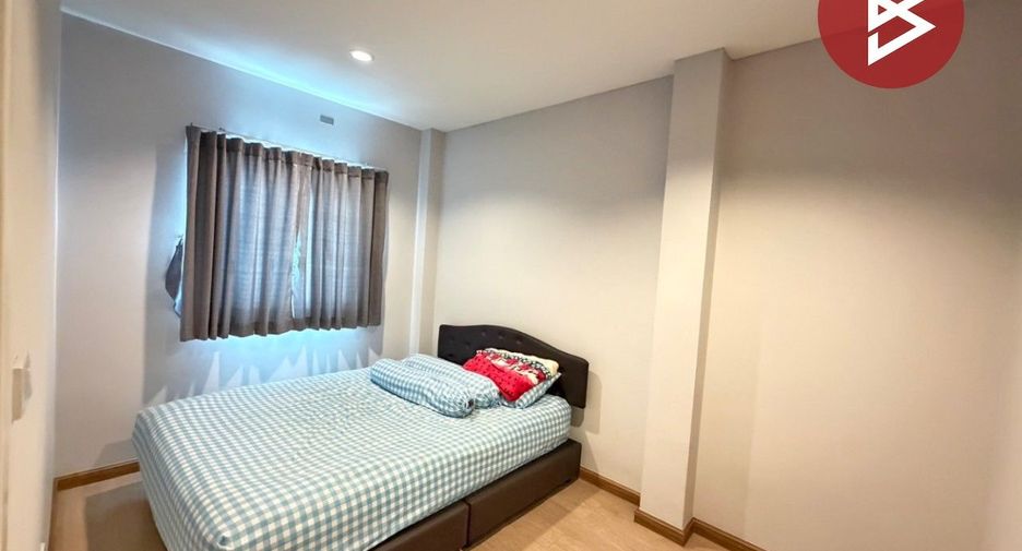 Casa adosada en venta de 3 habitaciones en Nong Khaem, Bangkok