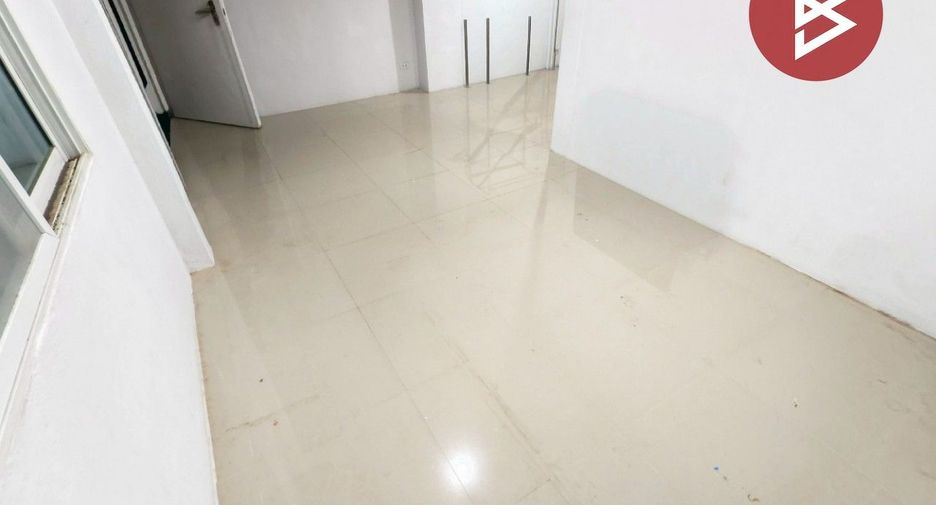 Casa adosada en venta de 3 habitaciones en Mueang Samut Sakhon, Samut Sakhon