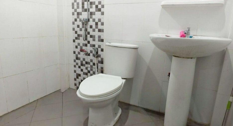 Casa adosada en venta de 3 habitaciones en Mueang Samut Sakhon, Samut Sakhon