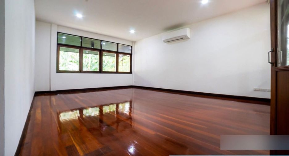For rent 3 ベッドルーム house in Khlong Toei, Bangkok