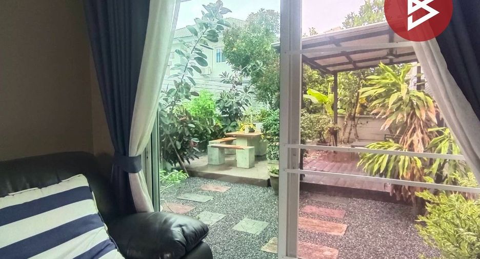 Haus zum Kauf mit 4 Zimmer in Nong Chok, Bangkok