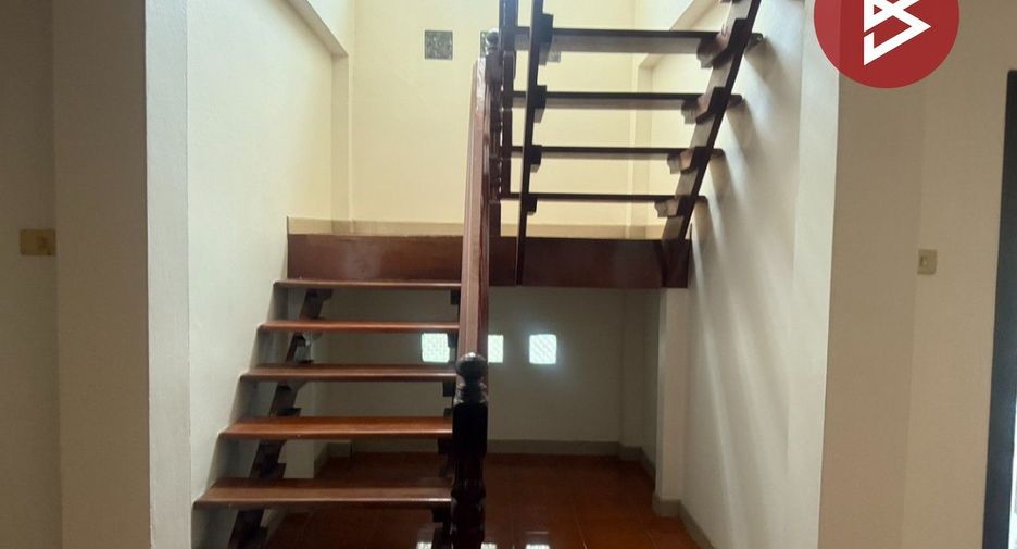 For sale 4 bedrooms house in Ban Bueng, Chonburi