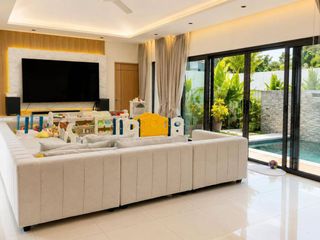For rent 4 bedrooms villa in Mueang Phuket, Phuket