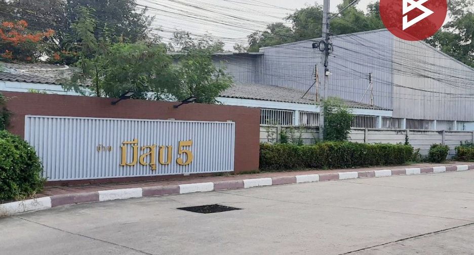 Casa adosada en venta de 3 habitaciones en Mueang Chon Buri, Chonburi