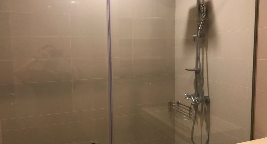 For rent 1 bed condo in Pathum Wan, Bangkok
