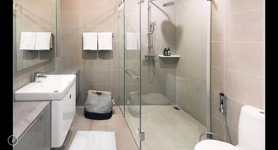 For rent and for sale 1 bed condo in Pathum Wan, Bangkok