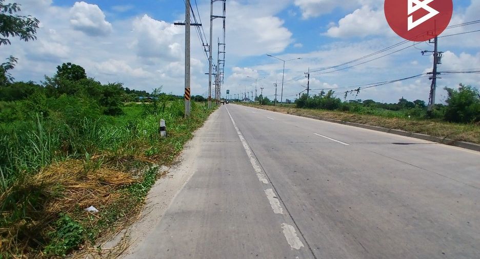 出售 土地 在 Phanat Nikhom, Chon Buri