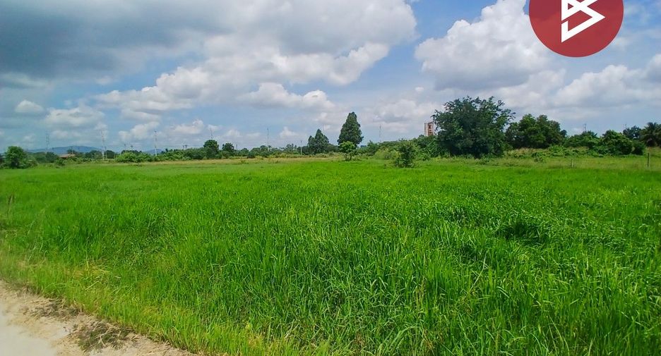 出售 土地 在 Phanat Nikhom, Chon Buri