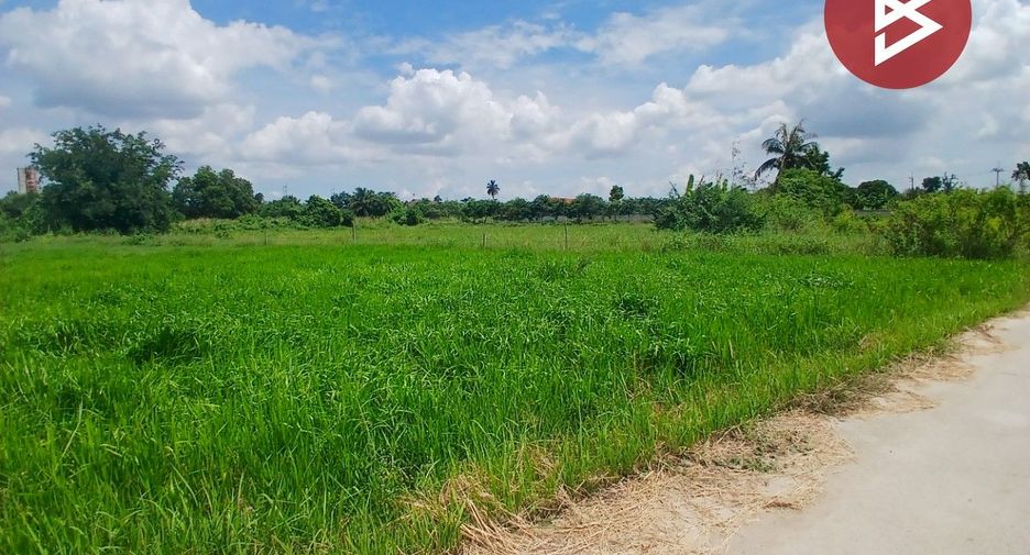 出售 土地 在 Phanat Nikhom, Chon Buri