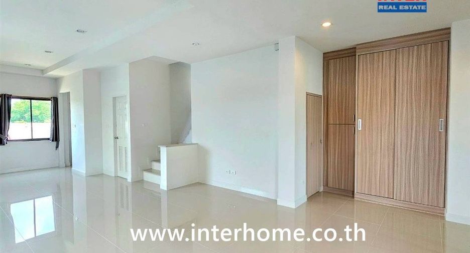 Haus zum Kauf mit 4 Zimmer in Lam Luk Ka, Pathum Thani