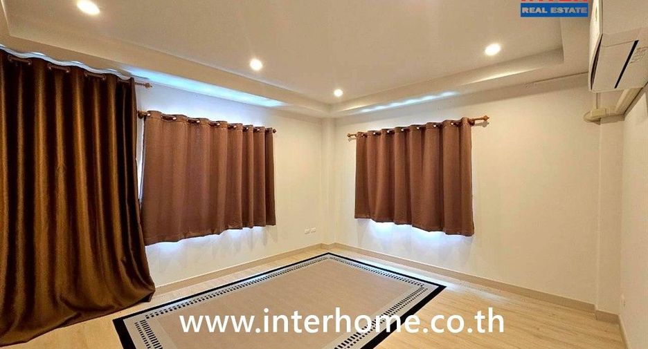 Haus zum Kauf mit 4 Zimmer in Lam Luk Ka, Pathum Thani