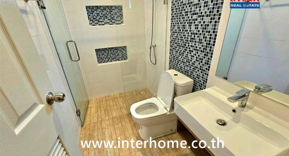 Haus zum Kauf mit 4 Zimmer in Lam Luk Ka, Pathum Thani