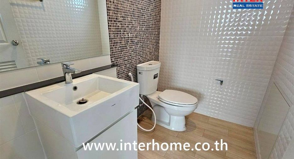 Haus zum Kauf mit 4 Zimmer in Lam Luk Ka, Pathum Thani