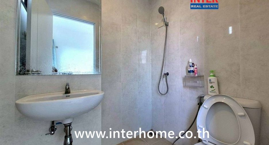 For sale 2 bedrooms townhouse in Lat Lum Kaeo, Pathum Thani