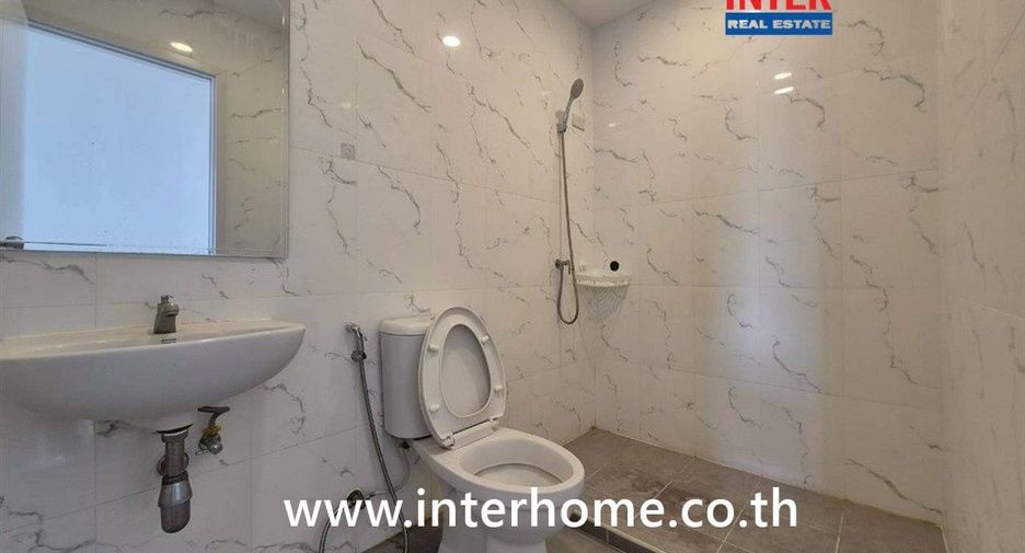 For sale 2 bedrooms townhouse in Lat Lum Kaeo, Pathum Thani