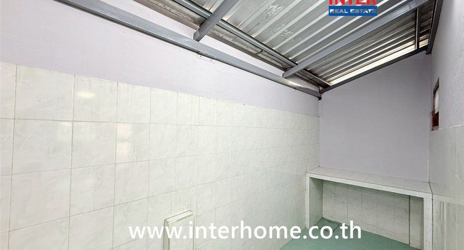 À vendre 2 chambres maison à Krathum Baen, Samut Sakhon