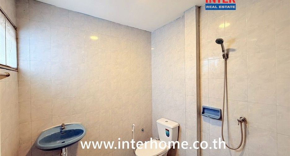 À vendre 2 chambres maison à Krathum Baen, Samut Sakhon