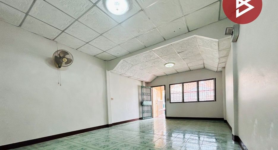 Casa adosada en venta de 2 habitaciones en Phra Samut Chedi, Samut Prakan