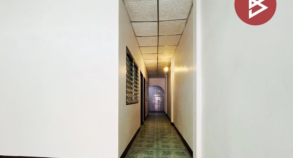 Casa adosada en venta de 2 habitaciones en Phra Samut Chedi, Samut Prakan