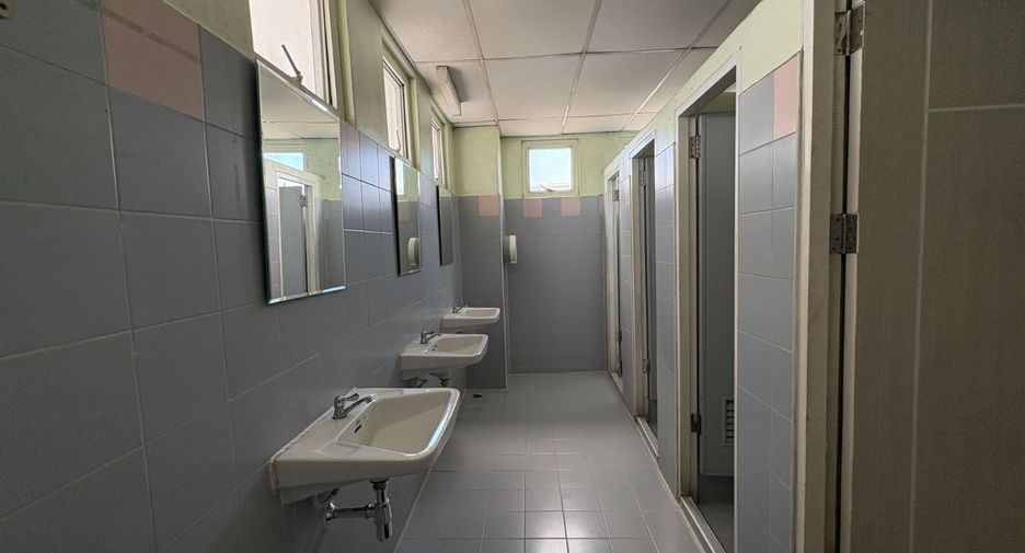 For rent warehouse in Si Racha, Chonburi