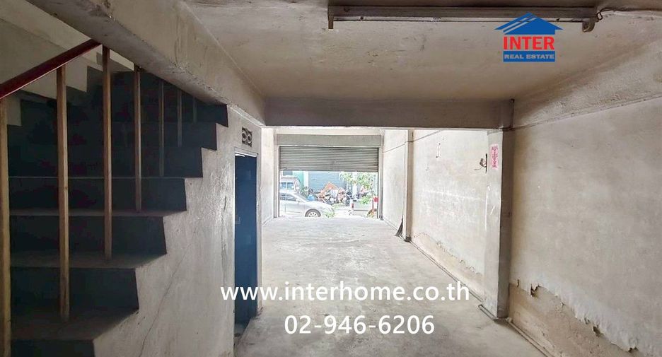 For sale retail Space in Chom Thong, Bangkok