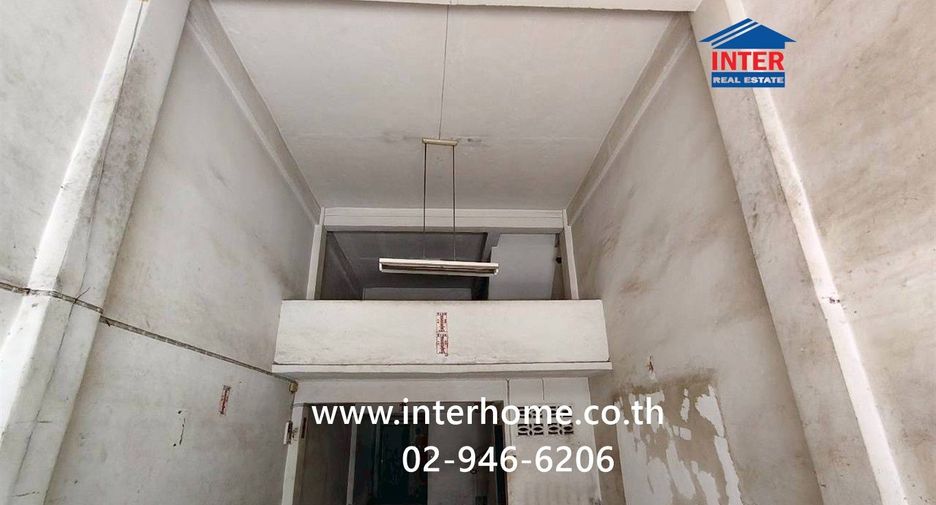 For sale retail Space in Chom Thong, Bangkok