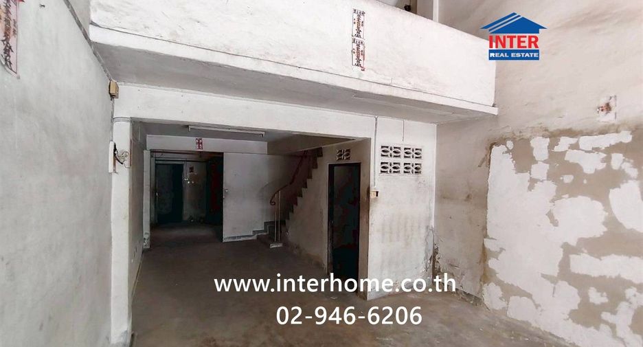 For sale retail Space in Chom Thong, Bangkok
