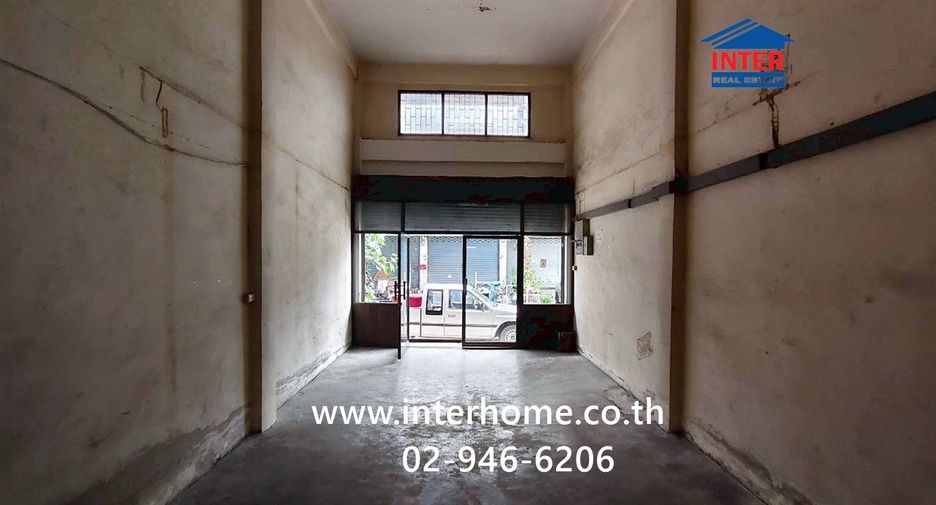 For sale retail Space in Chom Thong, Bangkok