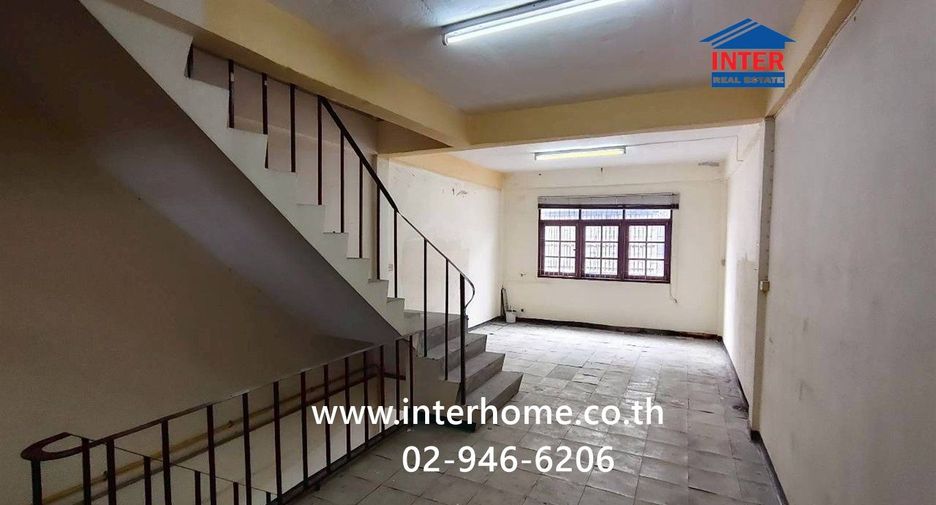 For sale retail Space in Chom Thong, Bangkok
