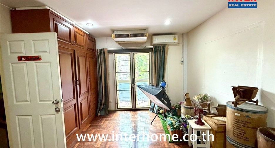 Haus zum Kauf mit 3 Zimmer in Bang Bo, Samut Prakan
